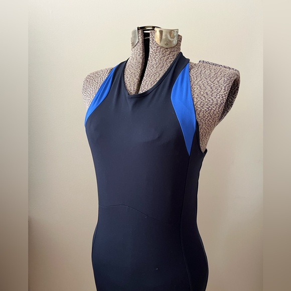 Adidas one piece navy size M - Picture 15 of 15